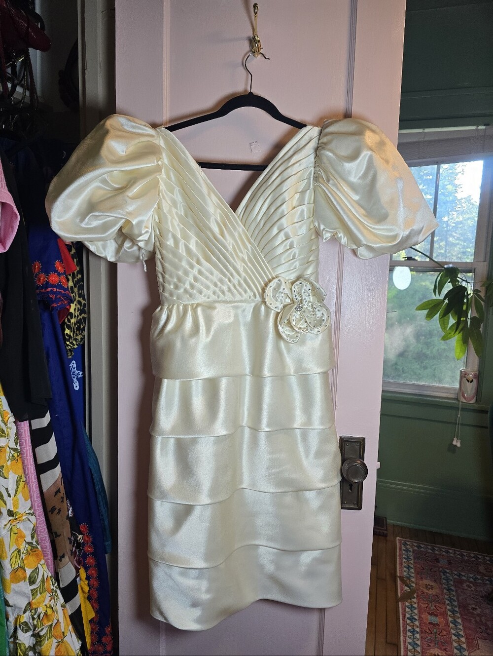 Vintage Rose Taft Couture Fashions 80s Ivory Satin Puff-Sleeve Cocktail Dress